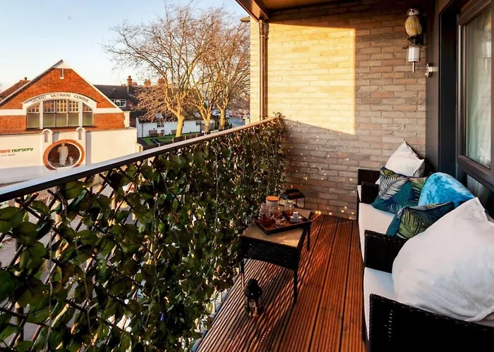 Classy Cricklewood Home
